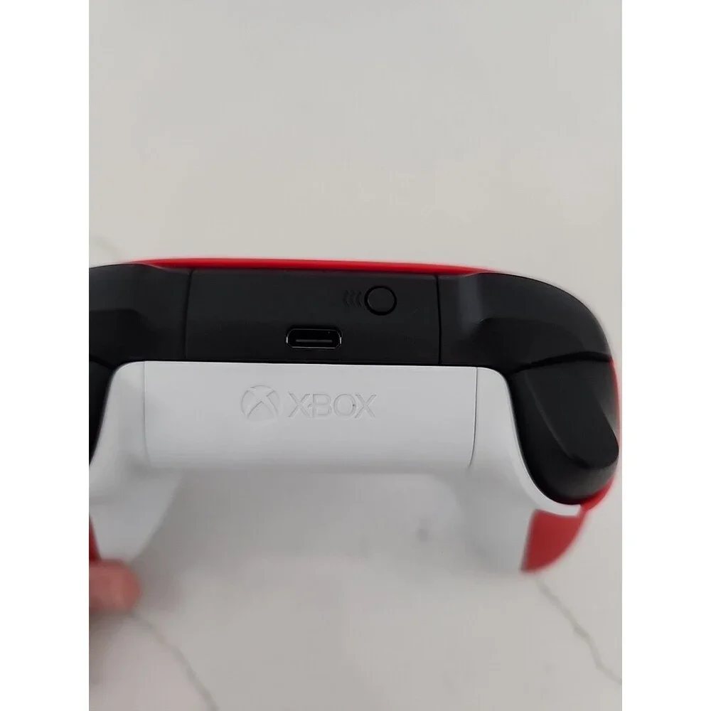 Microsoft Wireless Controller for Xbox X/S Series (Model 1914) Pulse Red USED